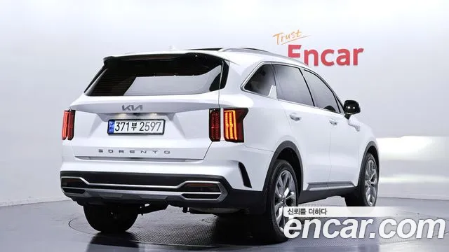 Kia Sorento 2022 — фото 2