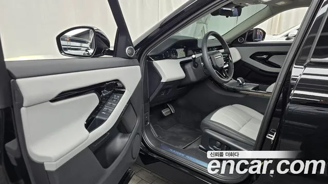 Land Rover Range Rover Evoque 2025 — фото 10