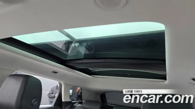 Land Rover Range Rover Evoque 2025 — фото 18
