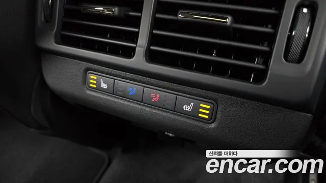 Land Rover Range Rover Evoque 2025 — фото 19