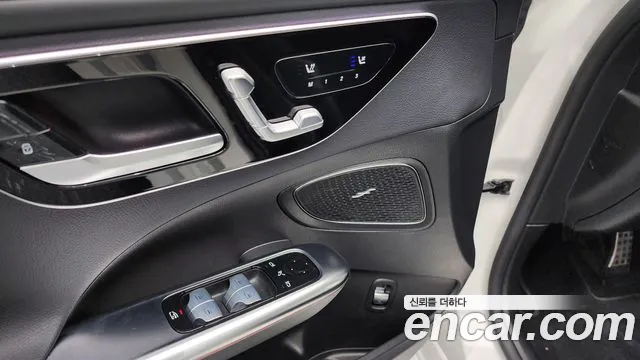 Mercedes-Benz C-Class 2022 — фото 12