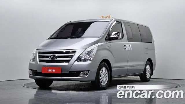 Hyundai Starex 2016 — фото 1