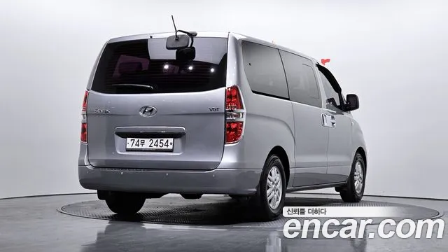 Hyundai Starex 2016 — фото 2
