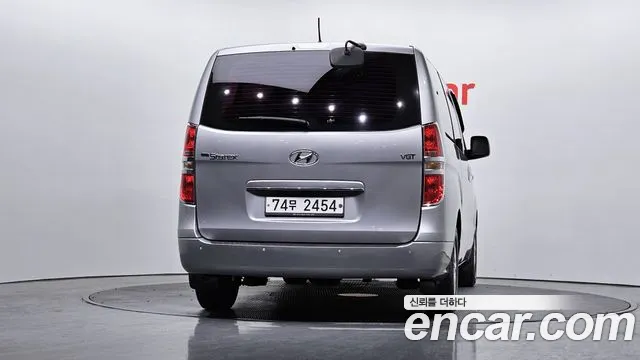 Hyundai Starex 2016 — фото 4