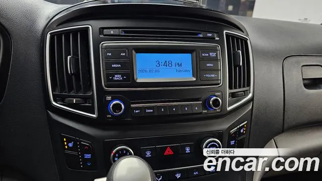 Hyundai Starex 2016 — фото 16