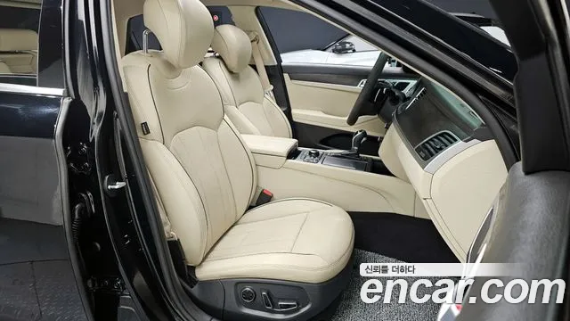 Hyundai Genesis 2016 — фото 10