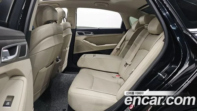 Hyundai Genesis 2016 — фото 12