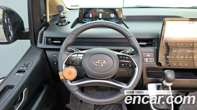 Hyundai Staria 2024 — фото 13