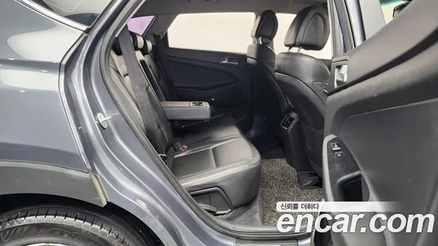 Hyundai Tucson 2017 — фото 12