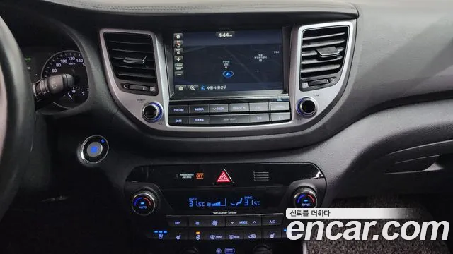 Hyundai Tucson 2017 — фото 15