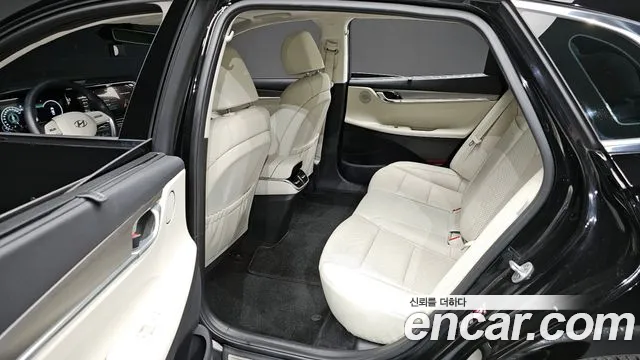 Hyundai Grandeur 2023 — фото 11