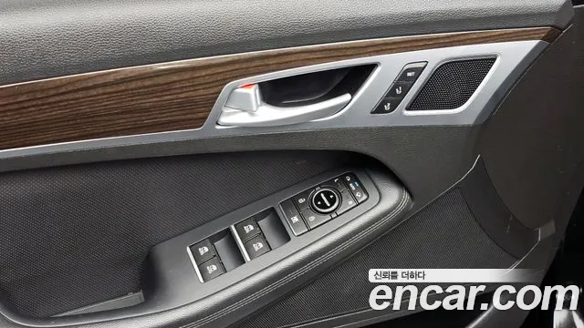 Genesis G80 2017 — фото 18