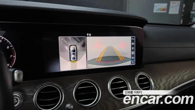 Mercedes-Benz E-Class 2019 — фото 16