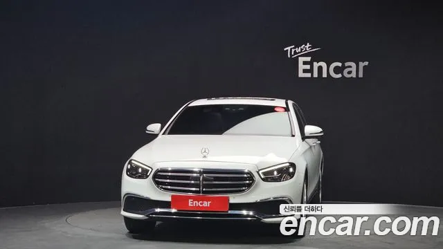 Mercedes-Benz E-Class 2022 — фото 3
