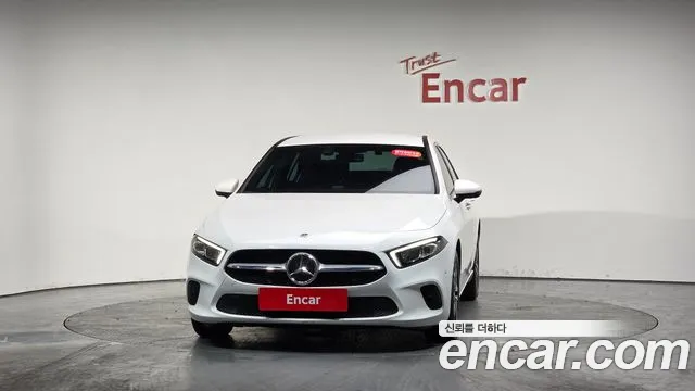 Mercedes-Benz A-Class 2021 — фото 3
