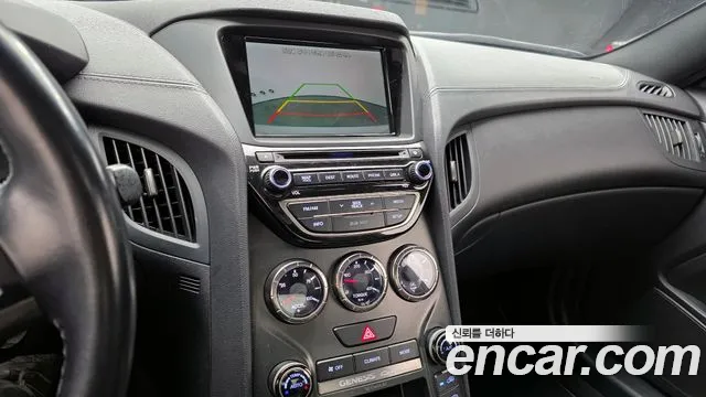 Hyundai Genesis 2015 — фото 15