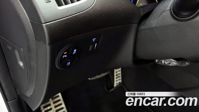 Hyundai Genesis 2015 — фото 16