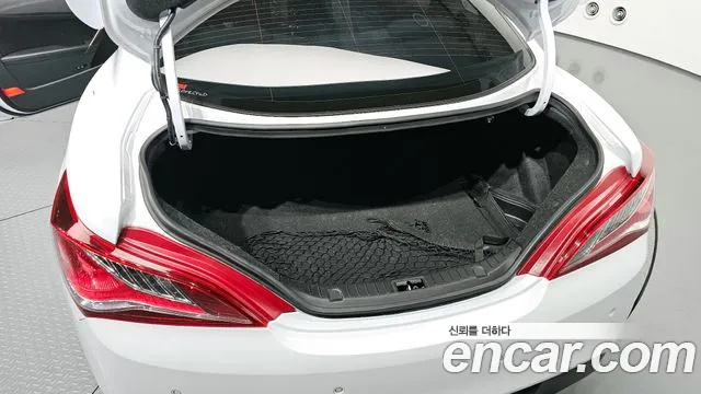 Hyundai Genesis 2015 — фото 20