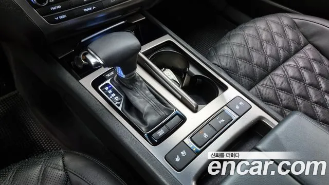 Hyundai Genesis 2015 — фото 9