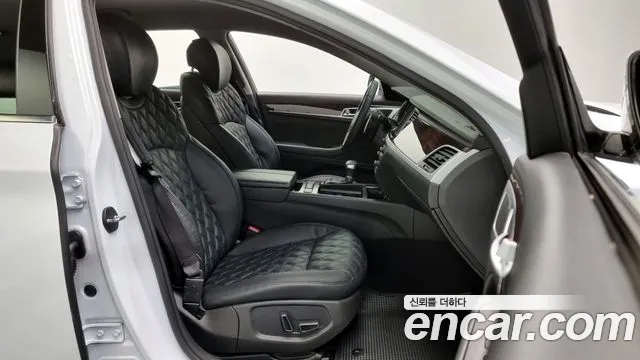 Hyundai Genesis 2015 — фото 10