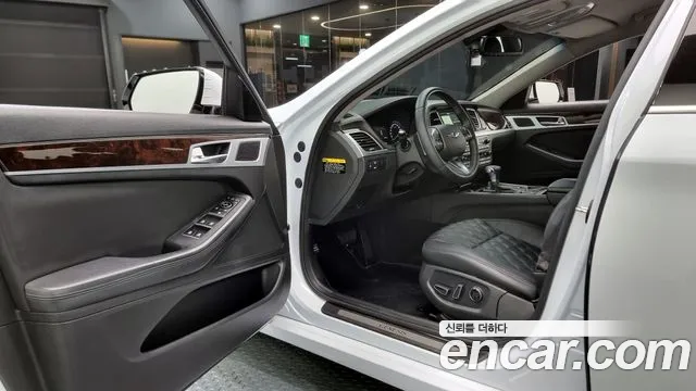 Hyundai Genesis 2015 — фото 11