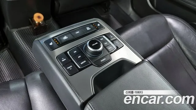 Hyundai Genesis 2015 — фото 17