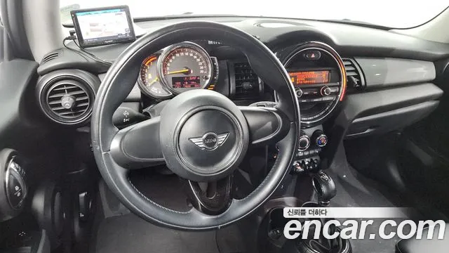 Mini Cooper 2015 — фото 13