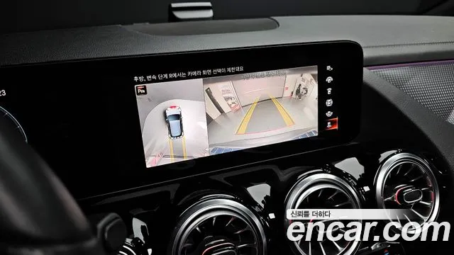 Mercedes-Benz EQA 2023 — фото 16