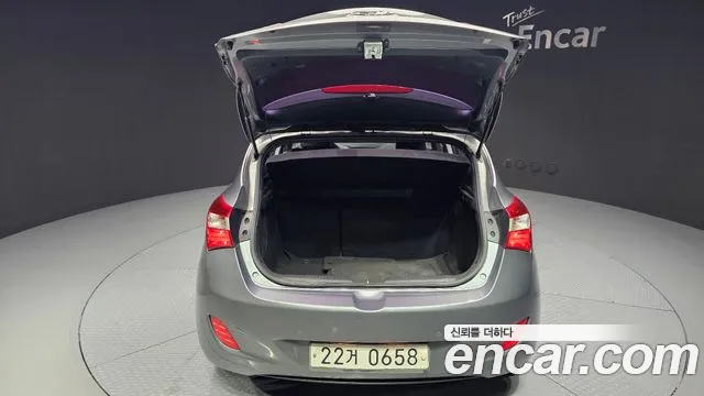 Hyundai i30 2016 — фото 20