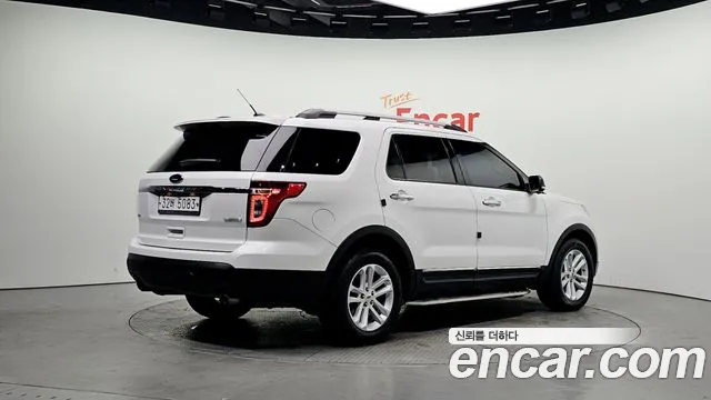 Ford Explorer 2014 — фото 2