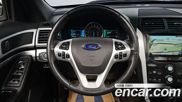 Ford Explorer 2014 — фото 14