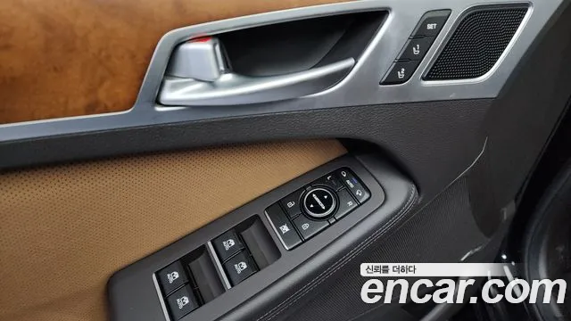Hyundai Genesis 2015 — фото 12
