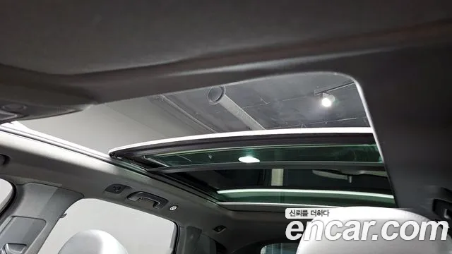 Audi Q7 2021 — фото 18