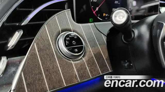Mercedes-Benz E-Class 2025 — фото 16