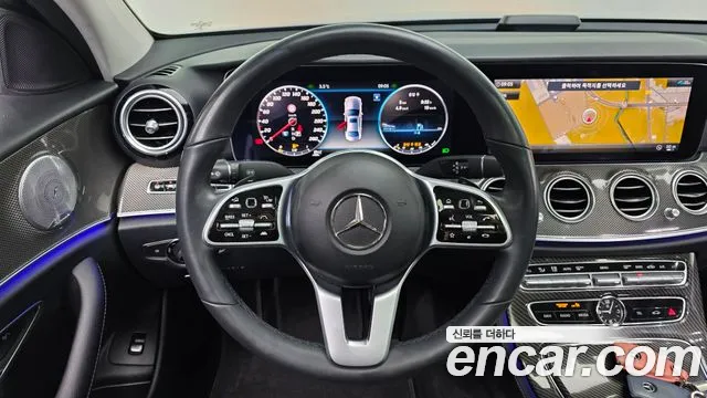 Mercedes-Benz E-Class 2020 — фото 14