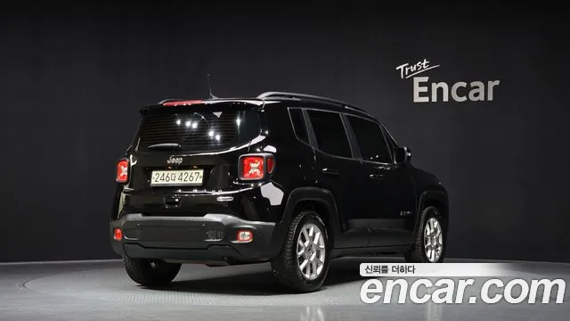 Jeep Renegade 2019 — фото 2
