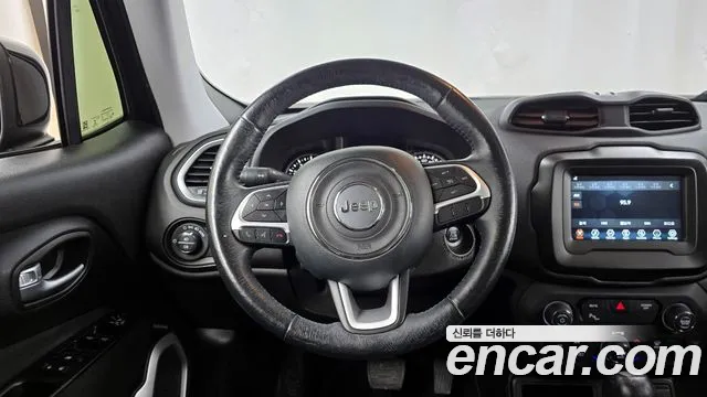 Jeep Renegade 2019 — фото 13
