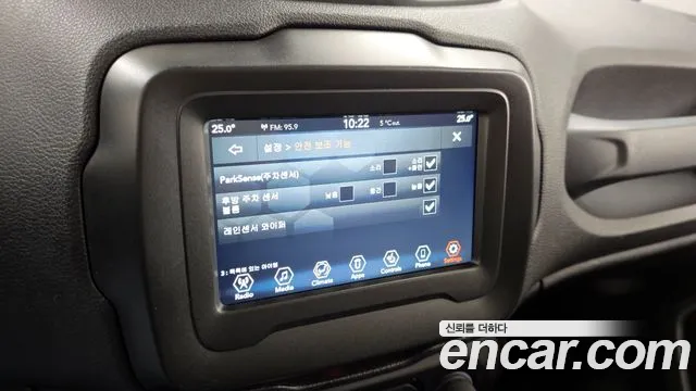 Jeep Renegade 2019 — фото 16
