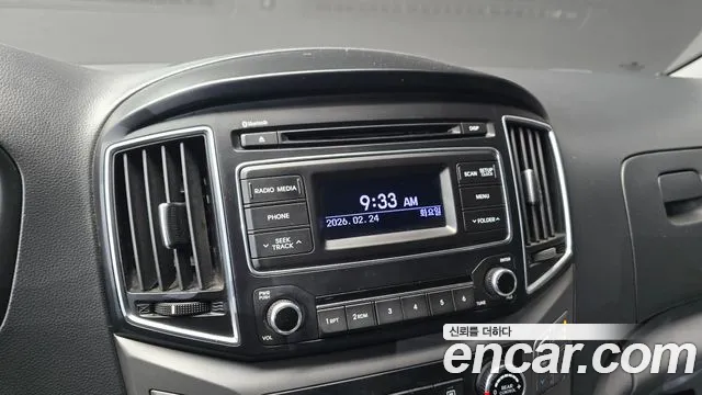 Hyundai Starex 2017 — фото 15