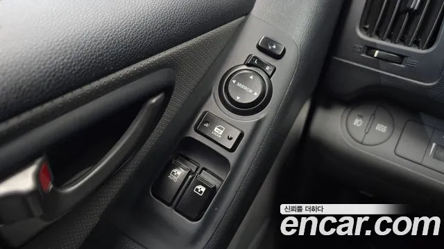 Hyundai Starex 2017 — фото 18