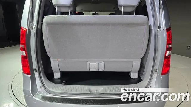 Hyundai Starex 2017 — фото 20