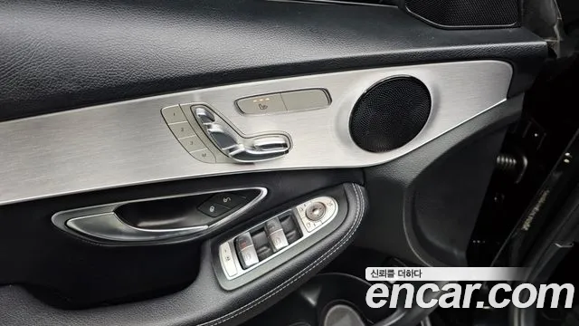 Mercedes-Benz C-Class 2018 — фото 18
