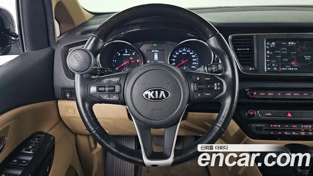 Kia Canival 2019 — фото 13