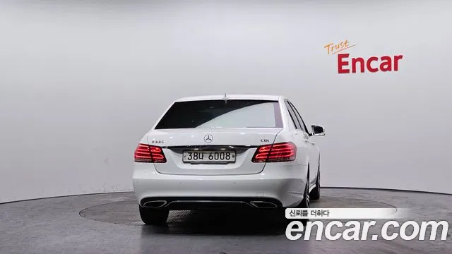 Mercedes-Benz E-Class 2014 — фото 4