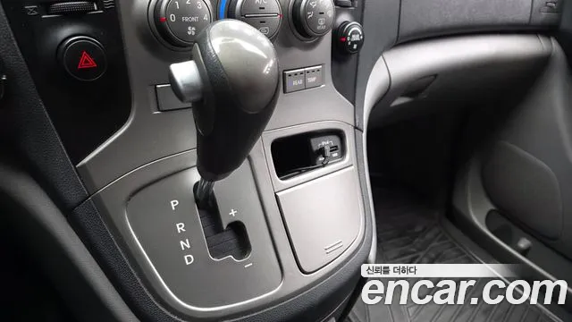 Hyundai Starex 2015 — фото 9