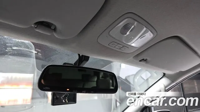 Hyundai Starex 2015 — фото 17