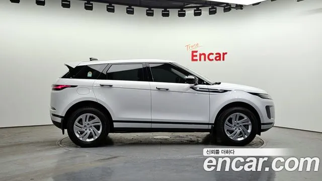 Land Rover Range Rover Evoque 2025 — фото 6