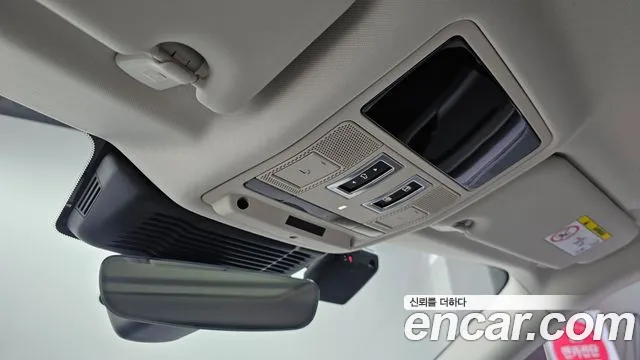 Land Rover Range Rover Evoque 2025 — фото 17