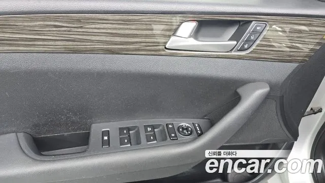 Hyundai Sonata 2015 — фото 18