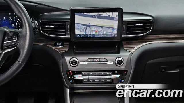Ford Explorer 2020 — фото 15
